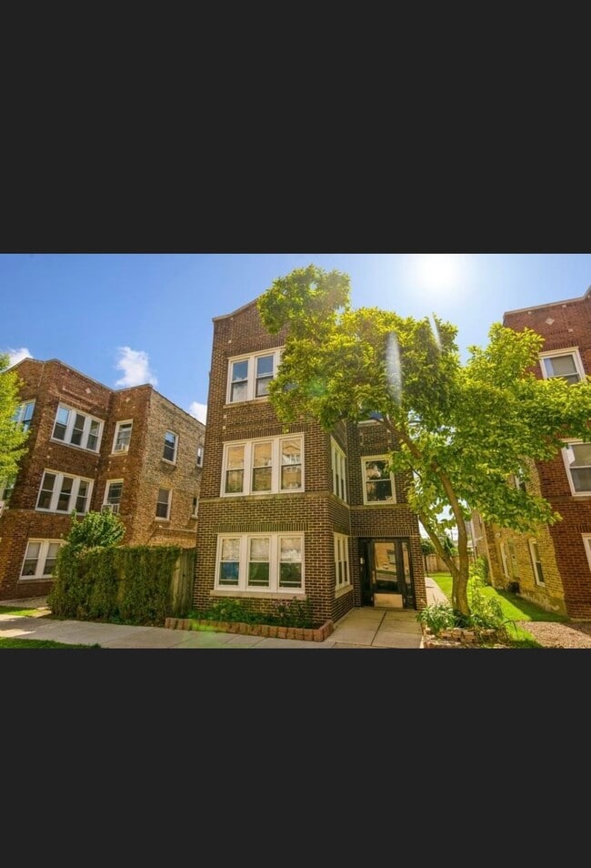 3007 W Sunnyside Ave, Unit Unit 2