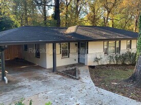 2869 Rockcliff Rd SE in Atlanta, GA - Building Photo