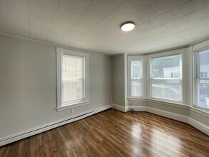 39 Ashland St in Manchester, NH - Building Photo - Building Photo