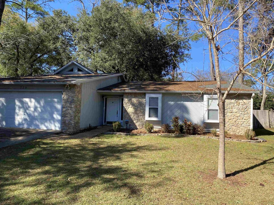 728 Lupine Ln in Tallahassee, FL - Building Photo