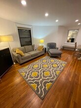 279 Beacon St, Unit 4 in Boston, MA - Building Photo - Building Photo