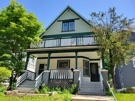 2924 N Cramer St, Unit 2924