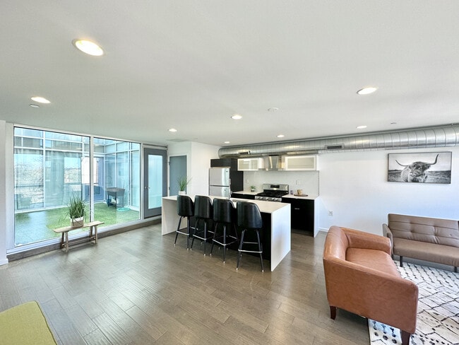 1422 N 7th St, Unit 4