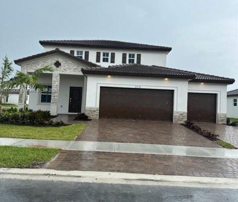 property at 2270 SE 27th Dr