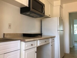 321 Murray Dr in El Cajon, CA - Building Photo - Building Photo