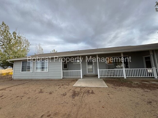 property at 3722 Lyla Ln