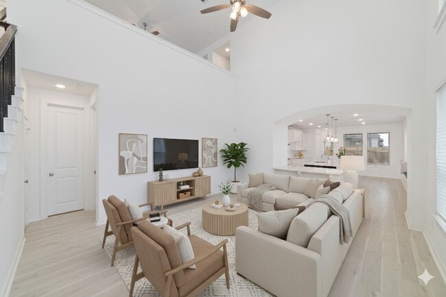 property at 925 Crystal Bnd Ln