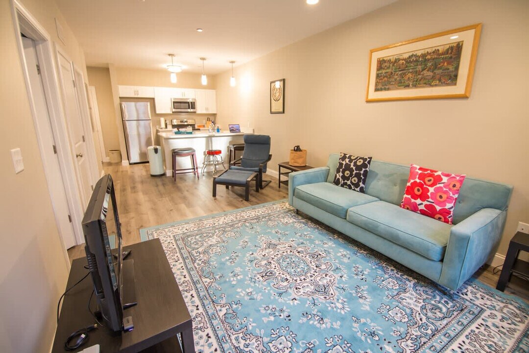 140 Pearl St, Unit SI ID1470150P in Chelsea, MA - Building Photo