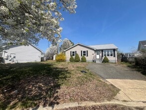 21346 Village Ct in Great Mills, MD - Building Photo - Building Photo