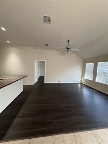 400 Angler Dr in Crowley, TX - Building Photo - Building Photo