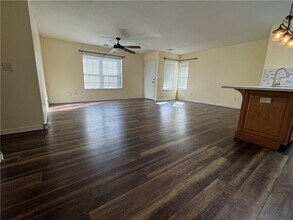 910 NW A St in Bentonville, AR - Building Photo - Building Photo