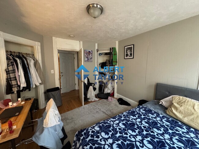 8 Eldora St, Unit 2
