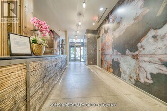 5 St Joseph St in Toronto, ON - Building Photo - Building Photo