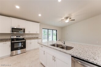 3411 21st St W in Lehigh Acres, FL - Building Photo - Building Photo