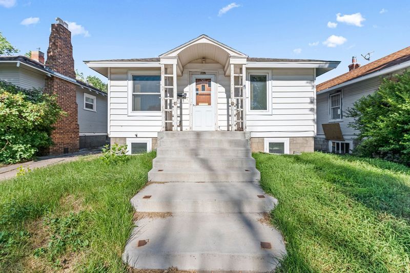 662 N 6th St in Laramie, WY - Foto de edificio