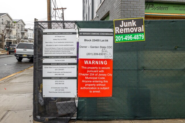 307 Bergen Ave in Jersey City, NJ - Building Photo - Building Photo