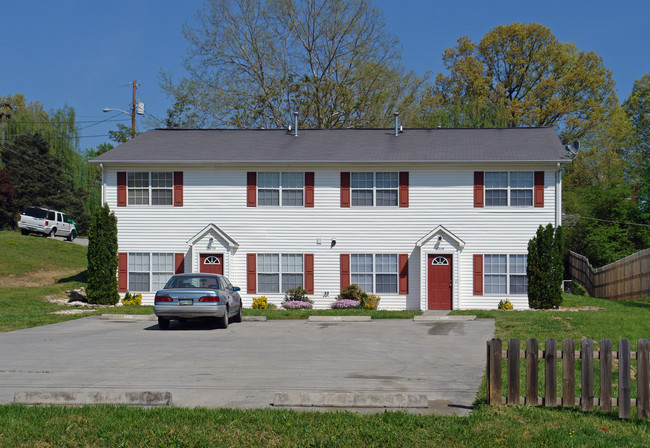 Plummer Townhomes in Knoxville, TN - Building Photo - Building Photo