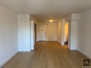 East 39th Street in New York, NY - Building Photo - Building Photo