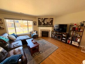 5226 Estes Cir in Arvada, CO - Foto de edificio - Building Photo
