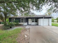 10302 Chesterfield Dr in Houston, TX - Building Photo - Building Photo