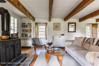 90 Upper Whitfield Rd in Accord, NY - Building Photo - Building Photo