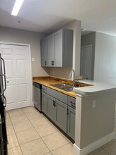 6530 Swissco Dr in Orlando, FL - Building Photo - Building Photo