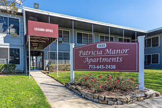 Patricia Manor in Houston, TX - Building Photo - Building Photo