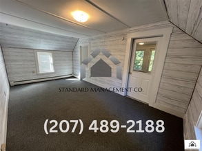 6 Squire St in Waterville, ME - Foto de edificio - Building Photo