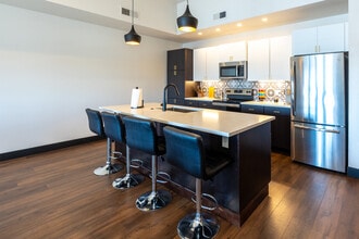 Casa Mundi in Colorado Springs, CO - Foto de edificio - Interior Photo