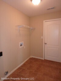 407 Golden Eagle Dr photo'