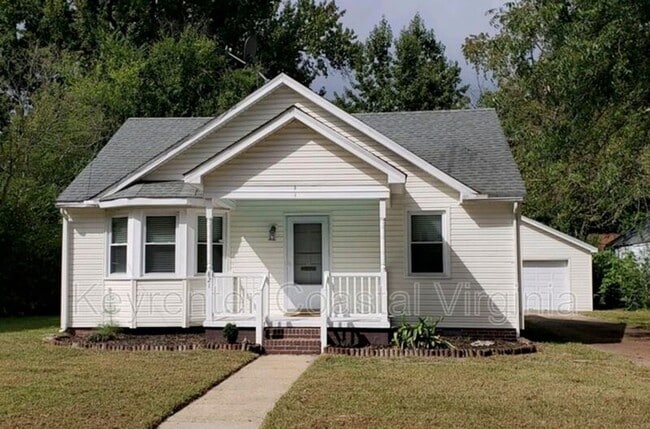 property at 821 Oak Ave