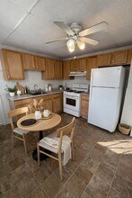 36 Everett St, Unit 2 in Medford, MA - Building Photo - Building Photo