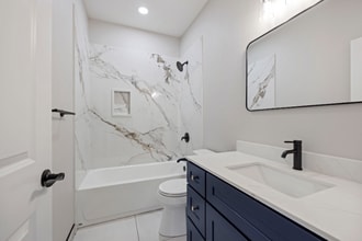 619 S Sacramento St in Lodi, CA - Foto de edificio - Building Photo