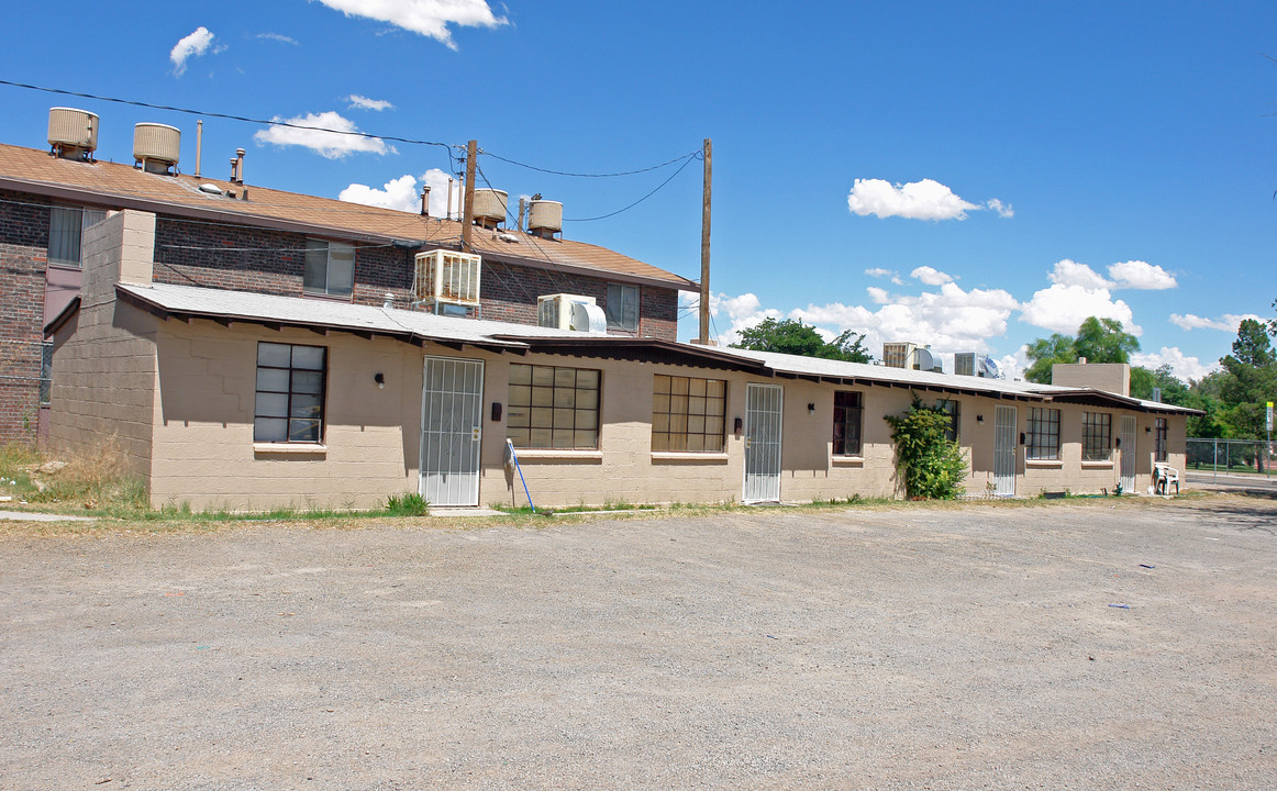 7837 West Dr in El Paso, TX - Building Photo