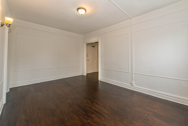75 Anderson St, Unit 3 in Hackensack, NJ - Building Photo - Building Photo