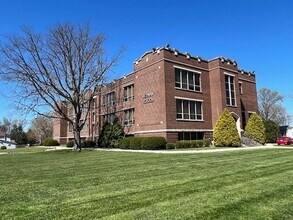 Jerman Place in Greensburg, IN - Foto de edificio - Building Photo