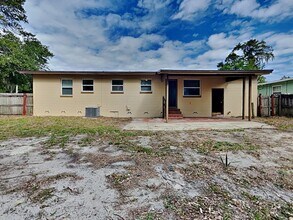 6004 Anvil Rd in Jacksonville, FL - Building Photo - Building Photo
