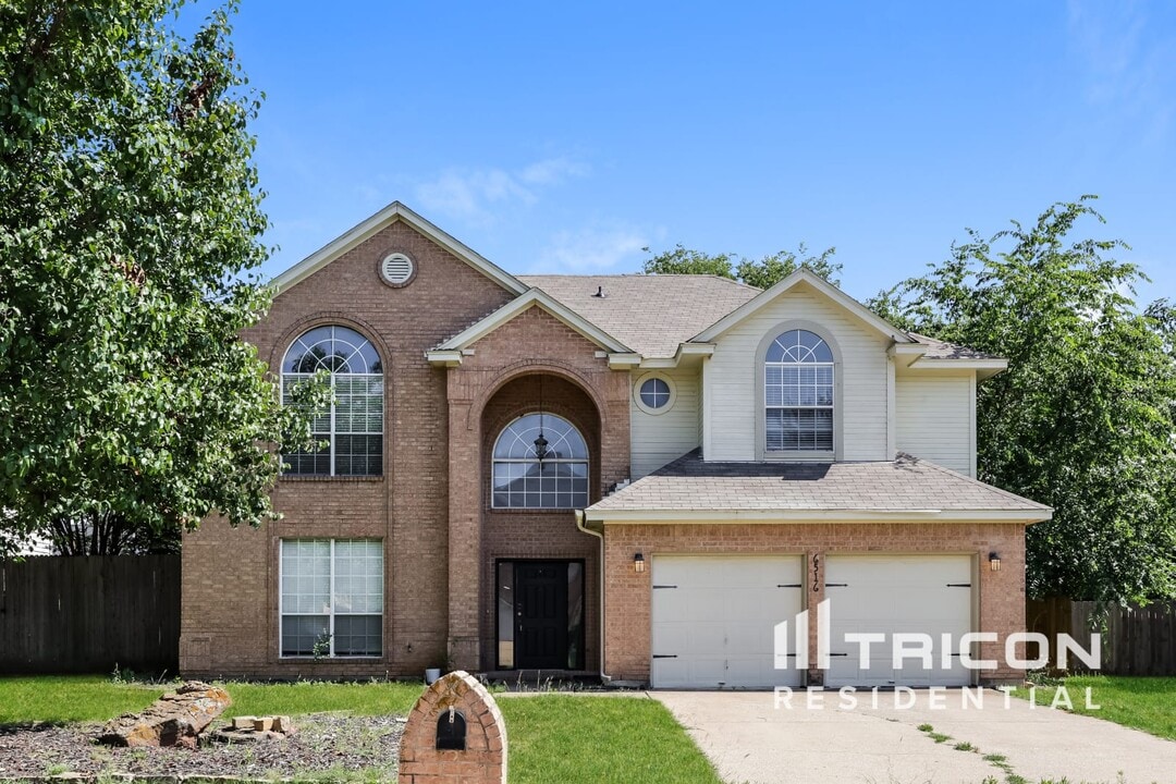 6516 Ashwood Dr in Arlington, TX - Building Photo