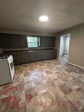 1201 W Long in Stephenville, TX - Building Photo - Building Photo