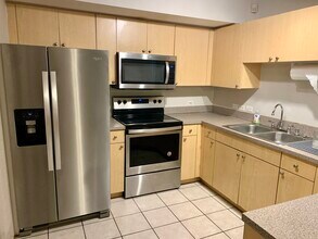 516 Villa Cir in Boynton Beach, FL - Building Photo - Building Photo