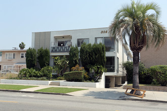 314 S Oxford Ave in Los Angeles, CA - Foto de edificio - Building Photo