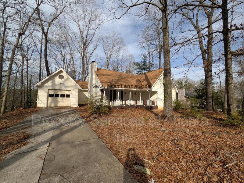 7319 Caribou Trail in Riverdale, GA - Building Photo