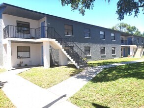 6440 62nd Ave N-Unit -406 in Pinellas Park, FL - Building Photo - Building Photo