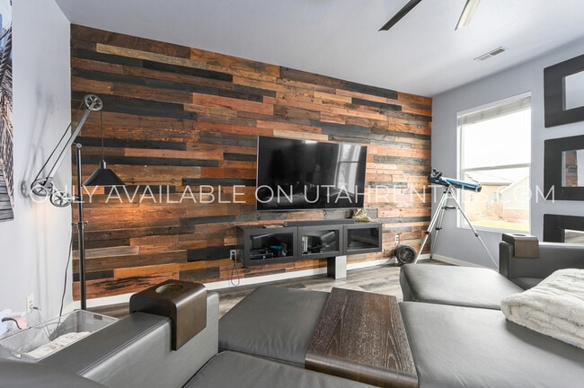 property at 11778 Zephyr Way