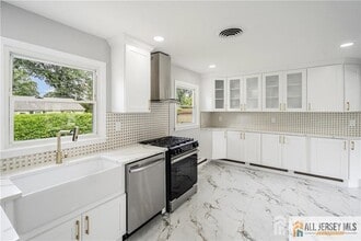 366 Mulier Ave in Piscataway, NJ - Building Photo - Building Photo