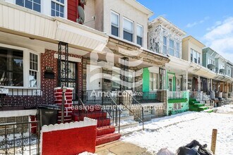 4935 N Franklin St in Philadelphia, PA - Foto de edificio - Building Photo