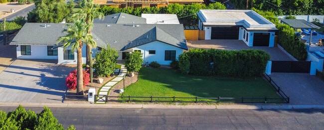 property at 6929 E Mariposa Dr