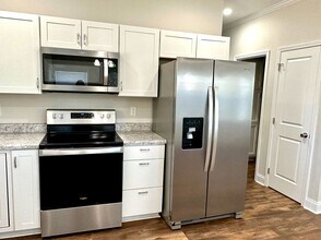 914 Hopson St in Johnson City, TN - Building Photo - Building Photo