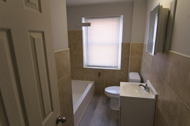1616 Foulkrod St, Unit 3rd Floor C1 in Philadelphia, PA - Building Photo - Building Photo