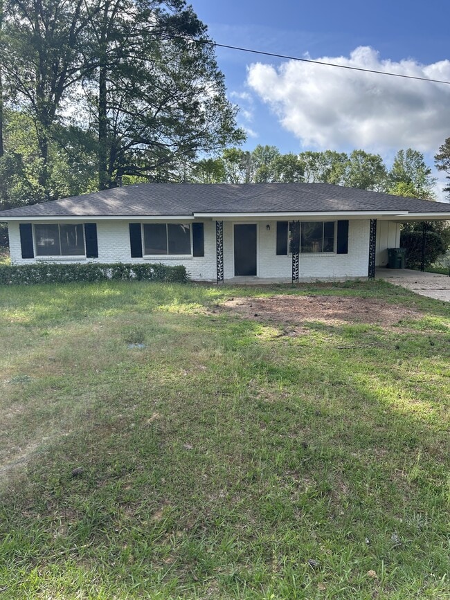 property at 1801 Roosevelt Dr